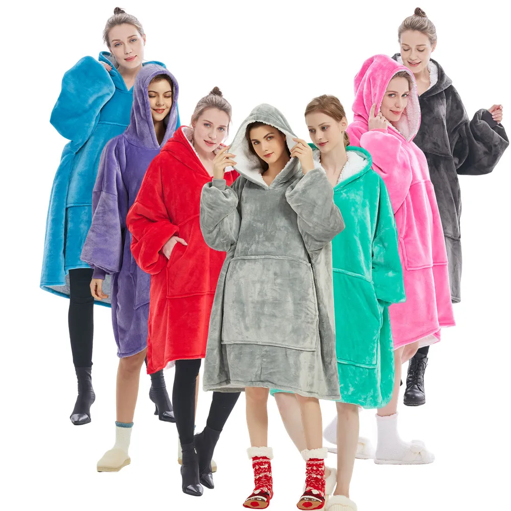 

1.3-1.4kg Women Thick Sweater Outdoor Wind Proof 2-layer Flannel and Sherpa Wearable Blanket Hoodies For Adults
