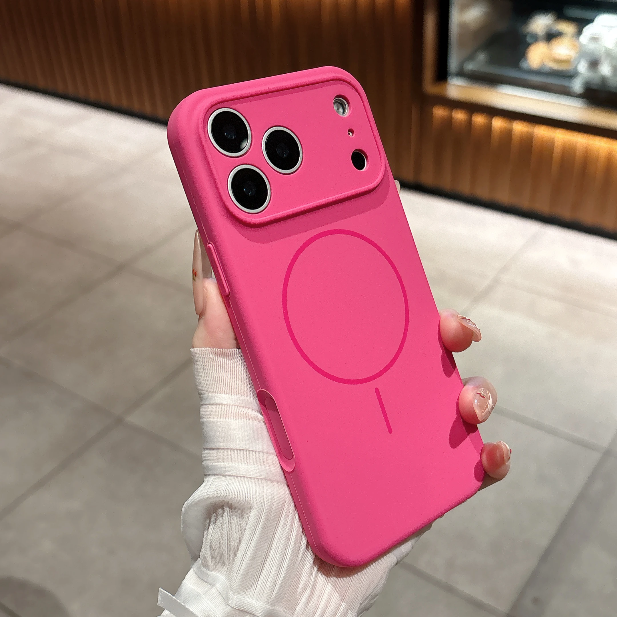 Fashion Bright Lucky Red Liquid Silicone Magnetic Case with Candy Matte Finish