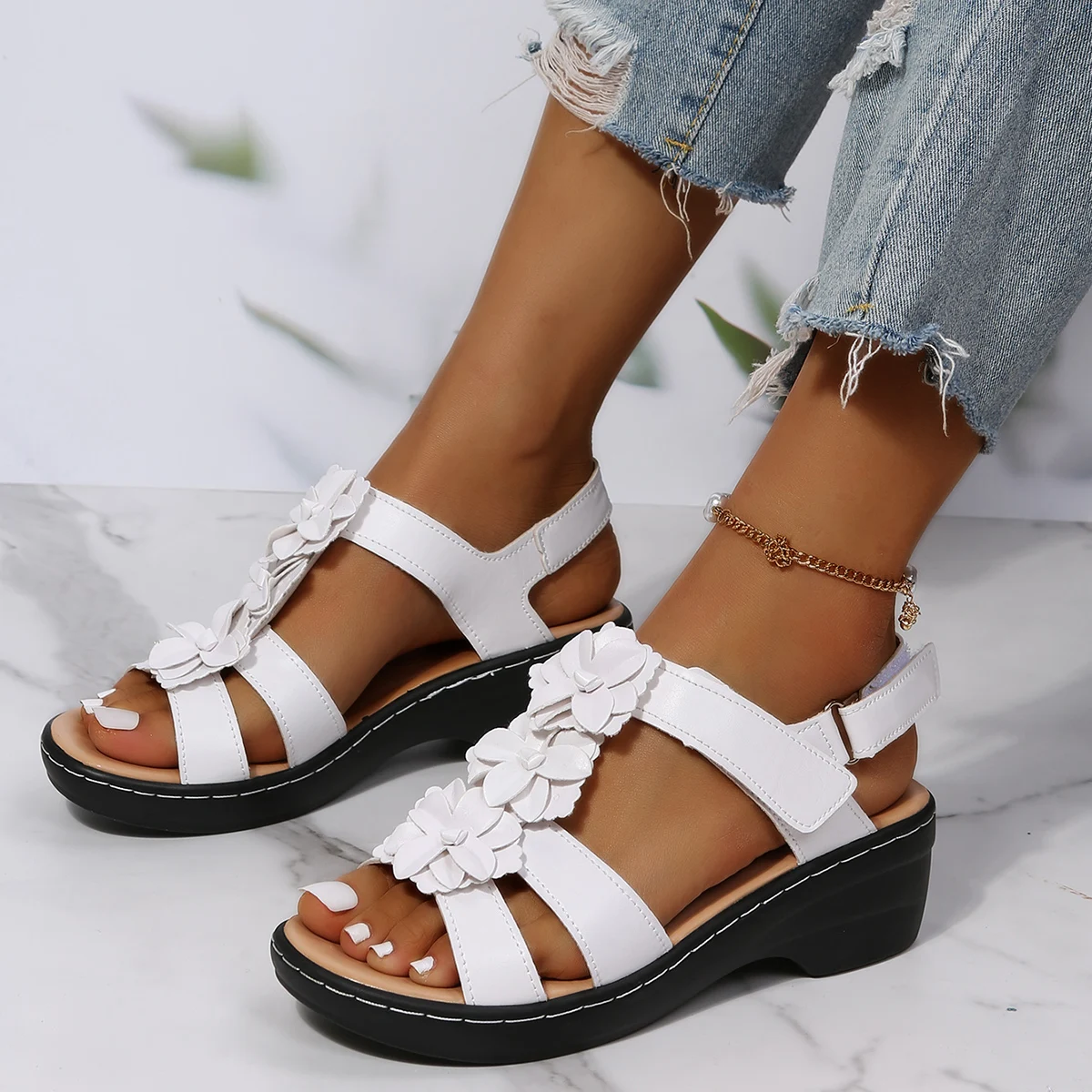 Summer New Women Sandals Fashion Ladies Solid Color Peep Toe Hook Loop Wedge Flower Shoes Outdoor Casual Comfy Female Footwear 