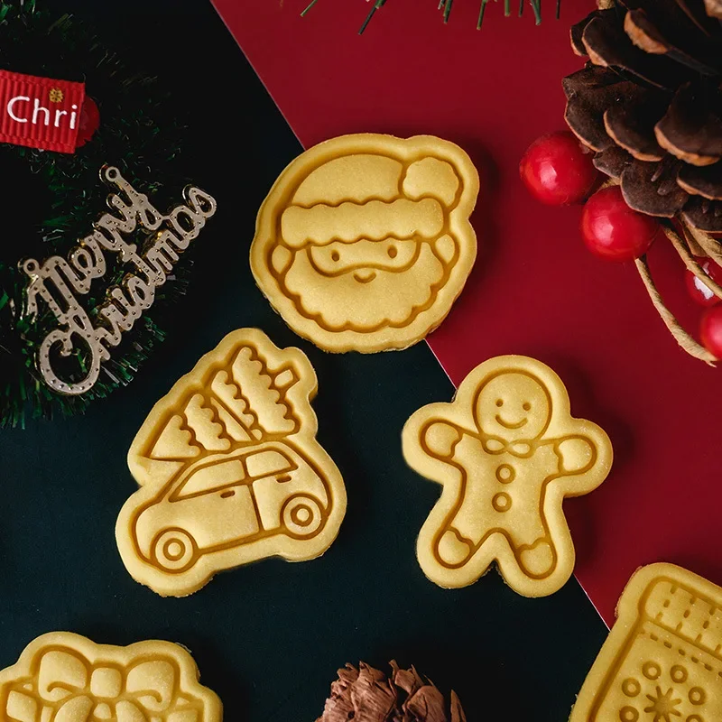 Christmas Mini Cookie Cutter Mold Plastic 3D Santa Elk Gingerbread Man Cartoon Biscuit Stamp Pastry DIY Cake Decorating Tools