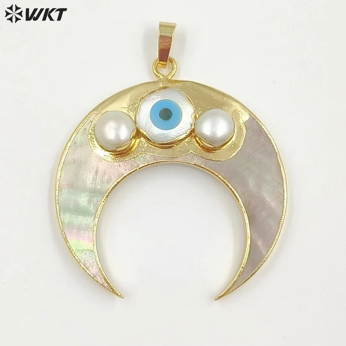 

WT-JP349 WKT 2023 Fashion Style Natural Shell Pendant Trendy Women Devil's eye Pendant Jewelry MOON Gold Plated Pendant