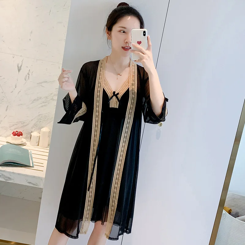 The new mesh midi skirt is a homely style with a champagne-colored lace two-piece nightdress with chest pads