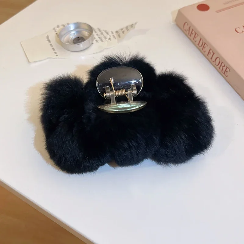Winter mode übergroße Plüsch Haar Kralle Clip für Frauen Welle Wolke geformte Hai Klaue Haarnadel Kunst pelz Haar Krabben Clip Zubehör – Detail 17