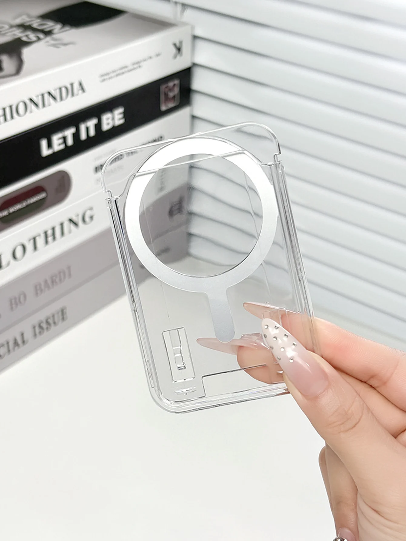 Magnetic Wallet Clear Acrylic Card Holder - Trendy Phone Accessory