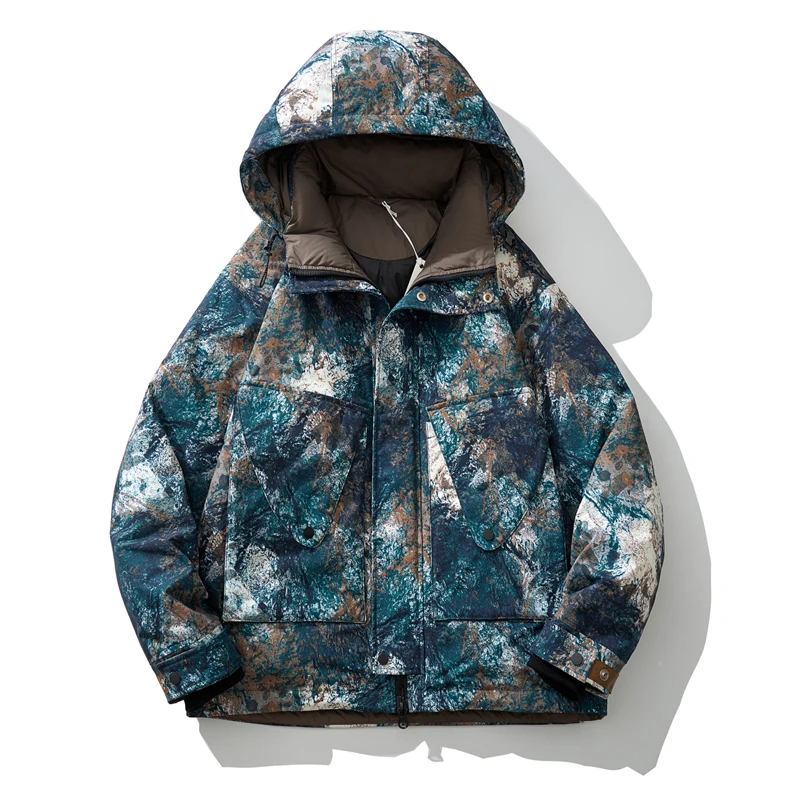 

Men's short hooded down jacket of high quality