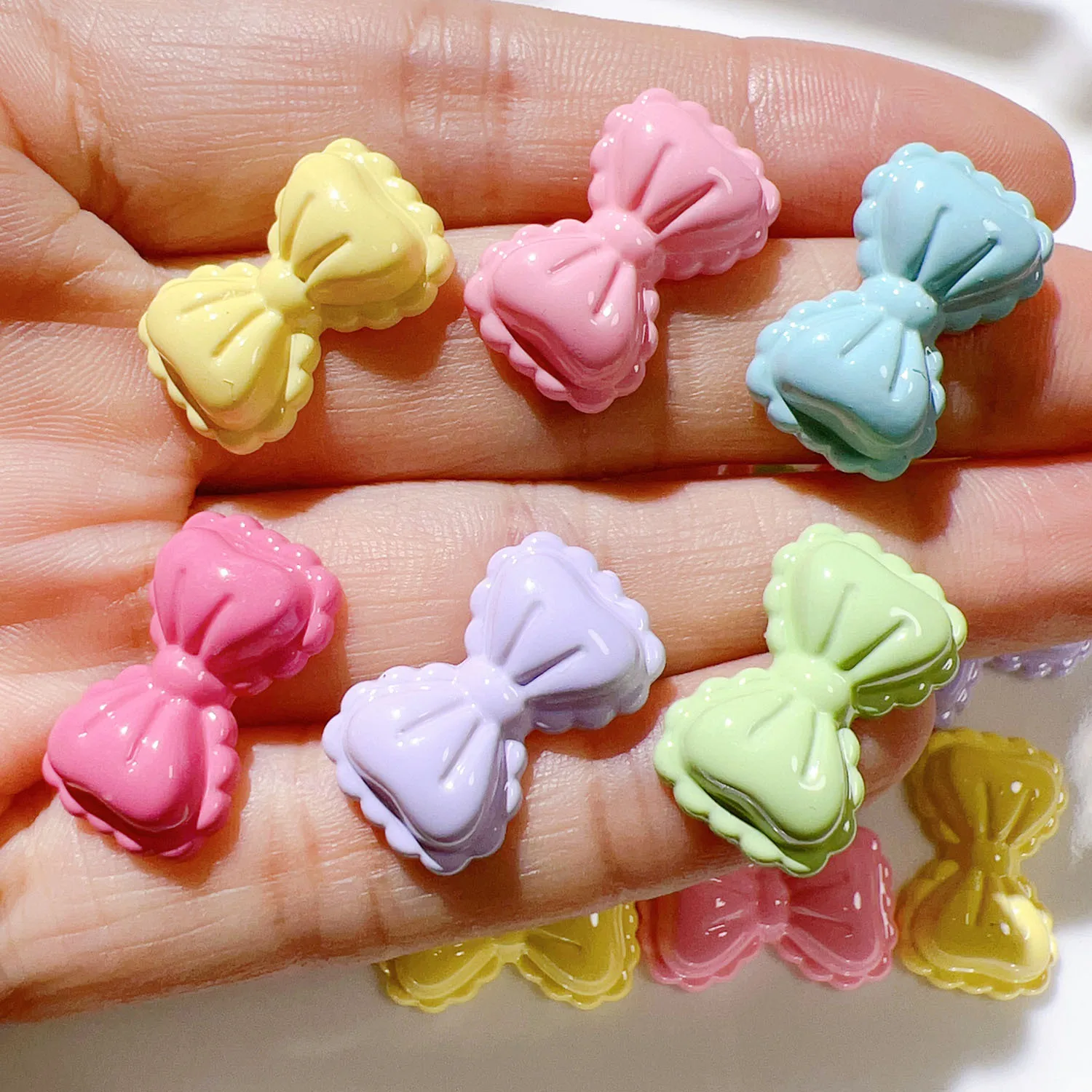 

200PCS Resin Cute Mini Bowknot Embellishments Flatback Cabochon Scrapbook Wedding Decoration Diy Craft Accessories