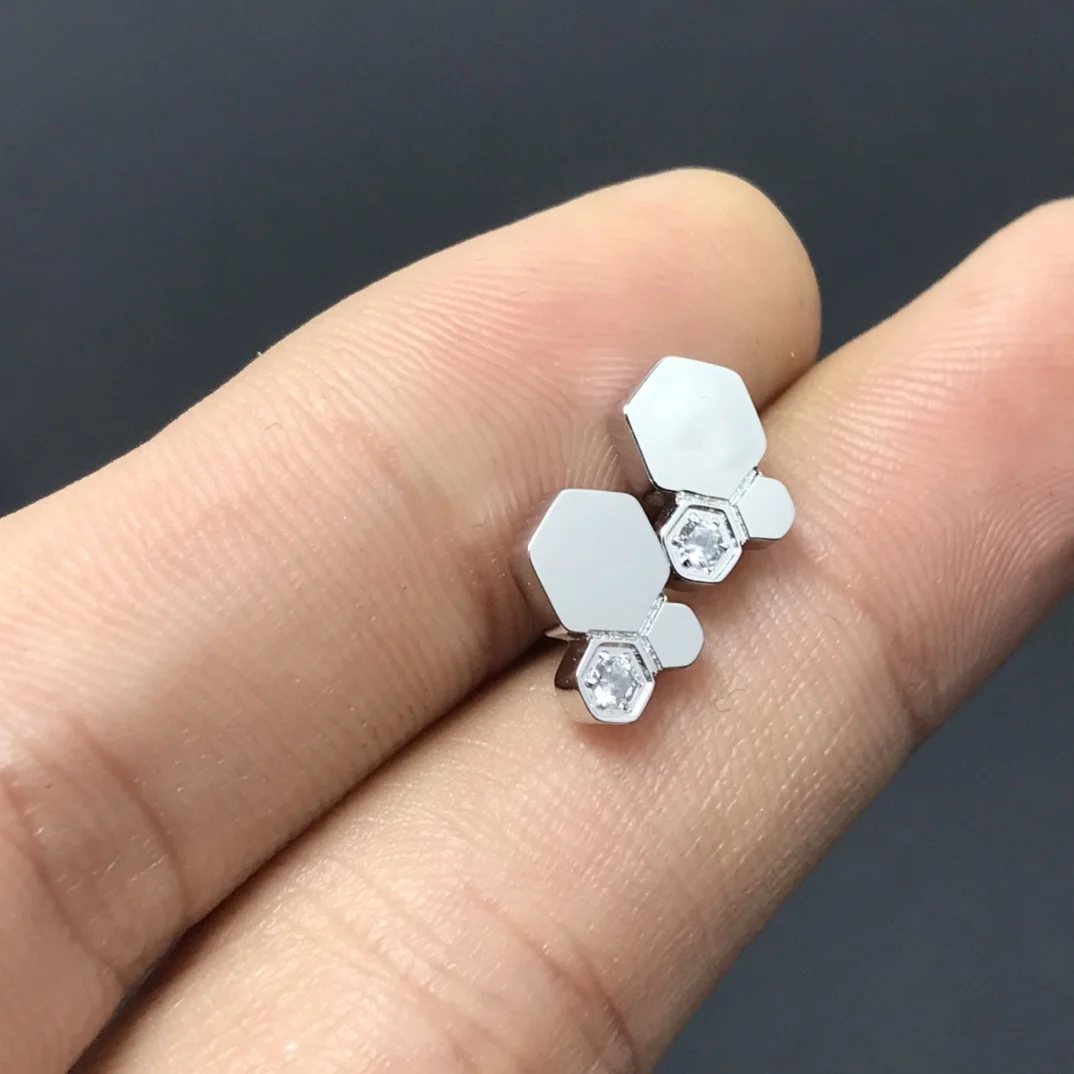 925 sterling silver 18K gold-plated bee my love honeycomb earrings. Luxury jewelry gifts