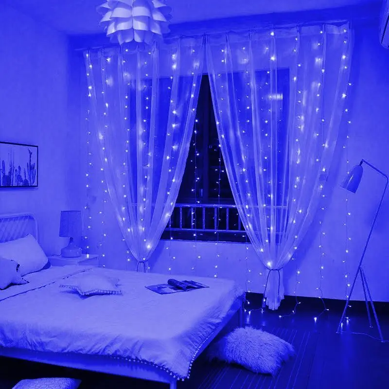 thumbnail image 1 of Guirnalda de luces LED para cortina, guirnalda de luces navideñas, decoración de hadas, 8 modos, control remoto USB, para bodas, fiestas, dormitorios y hogares, 1 of 5