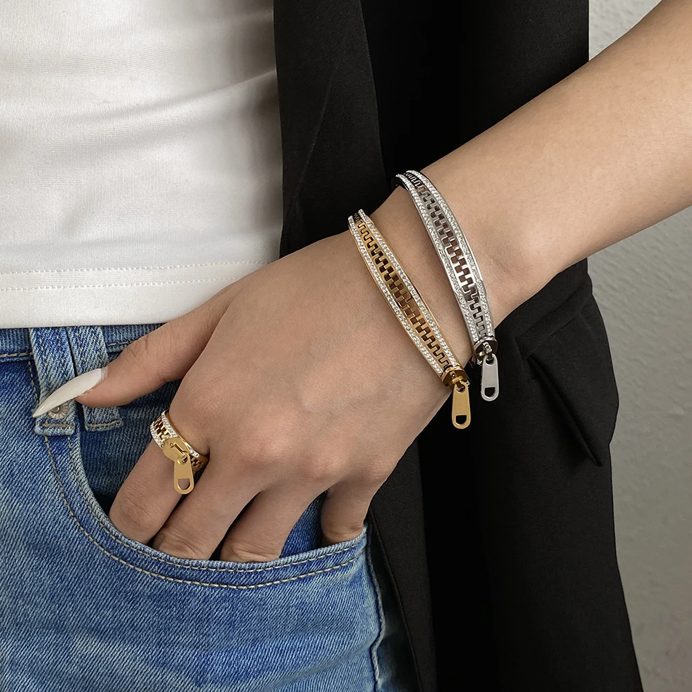 AENSOA Luxurious Gold-Plated Rhinestone Bracelet Bangles - Stainless Steel, Waterproof & Rust Resistant