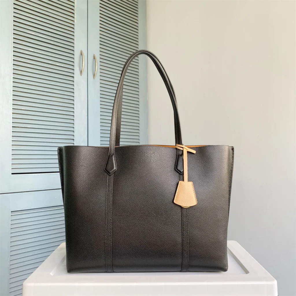 

2024 Large capacity leather color block shoulder bag 429