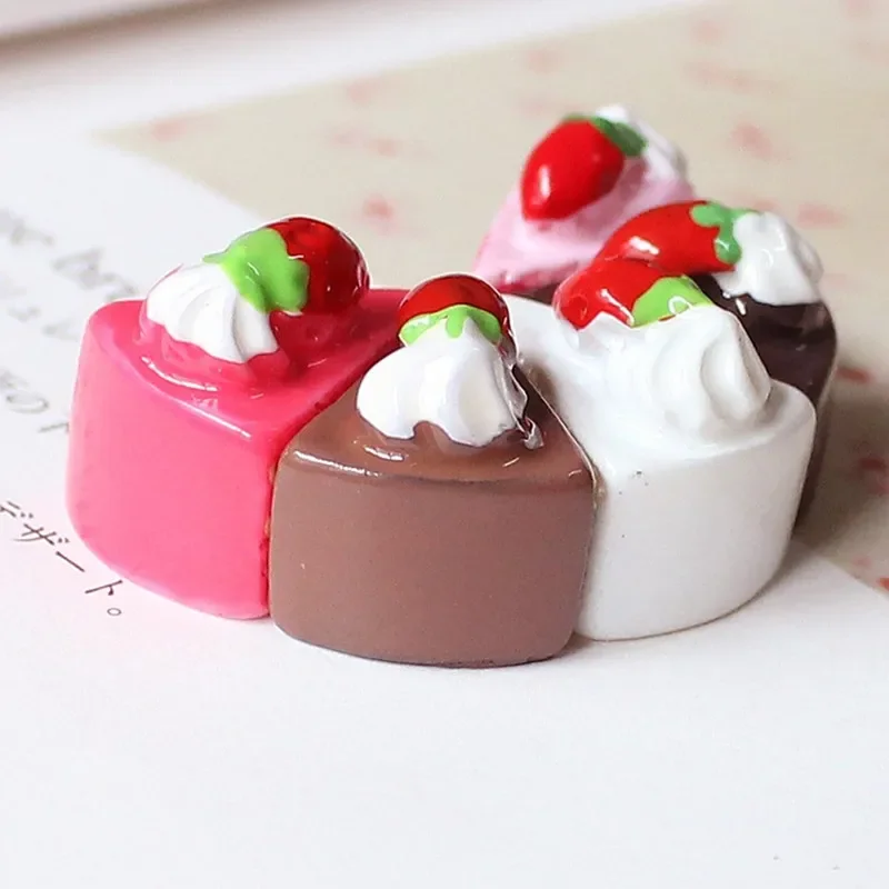 10 Pcs Dollhouse Miniature Resin Triangle Cakes Doll Mini Food Bakery Bread DIY Kitchen Decorate Accessories