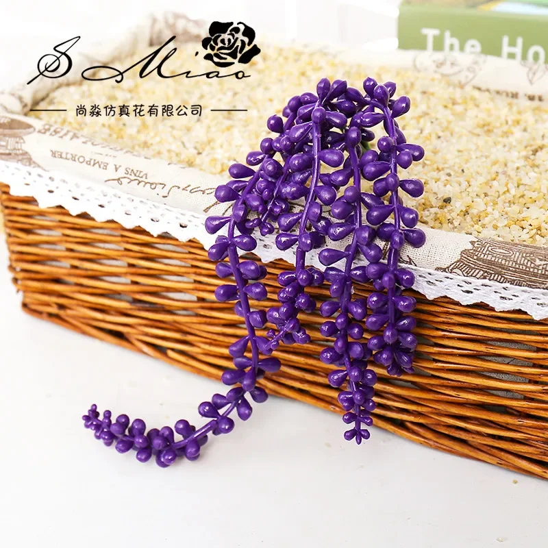 Slide image 8f73671e6de04f099157fd9b2c6cd3eb