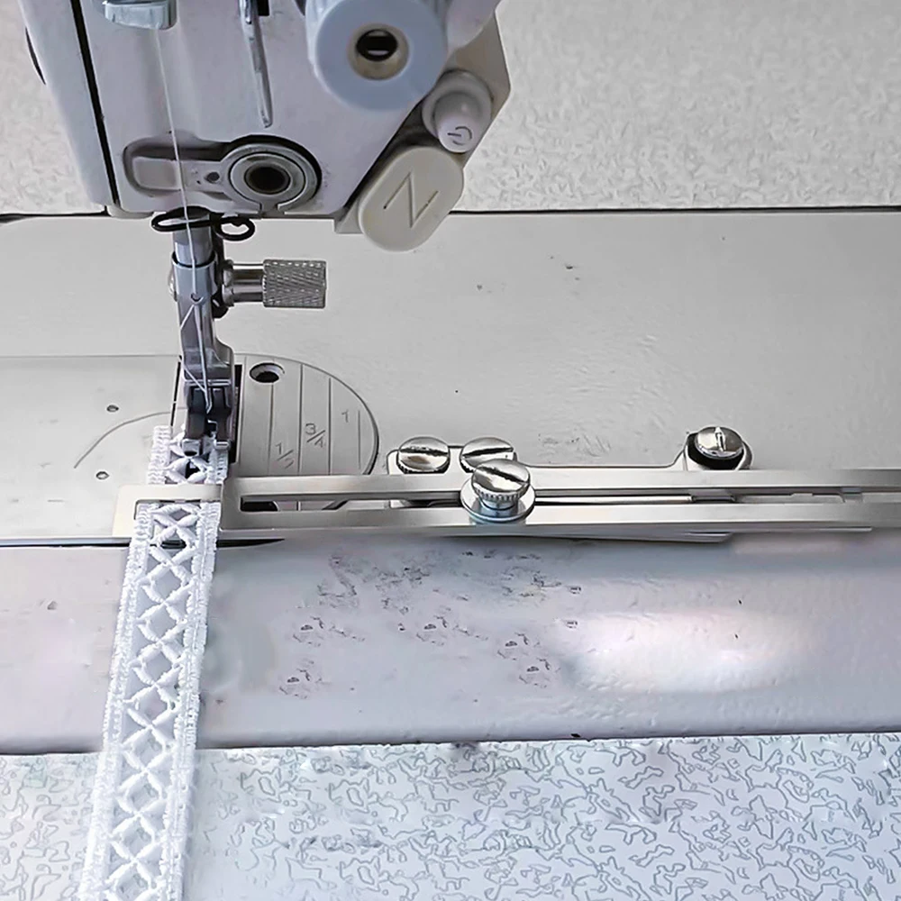 Adjustable Flat Car Lace Presser Foot Sewing Machine Flat Strip Presser