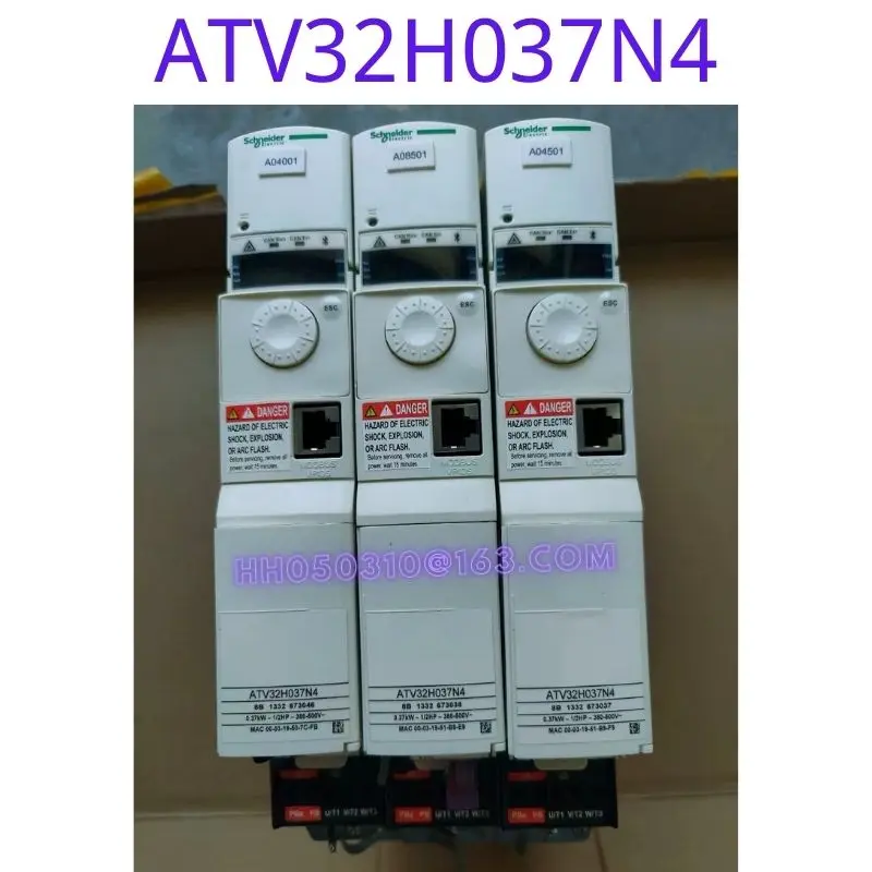 

Used frequency converter ATV32H037N4 0.37KW380V has been functionally tested and is intact in appearance