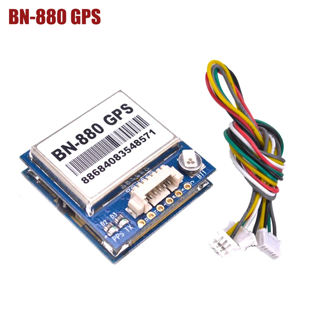 Module GPS BN-880 BN-220 pour drone FPV, installé sur un drone avec câble de connexion visible.