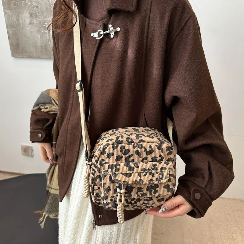 New Leopard Pattern Crossbody Bags Corduroy Multi-pockets Shoulder Bag Adjustable Shoulder Strap Casual Waist Bags Daily Use