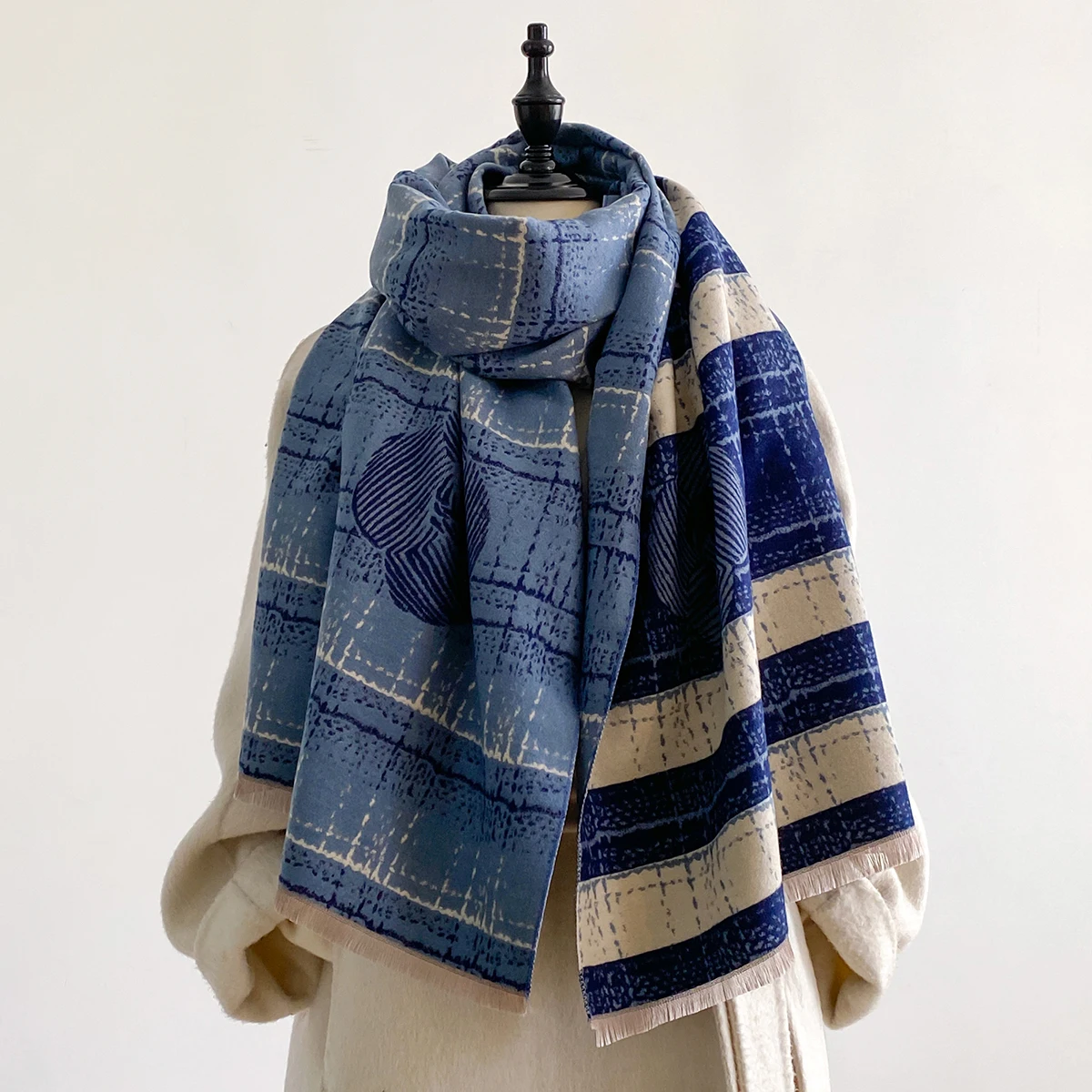 New Brand Elegance Two-Sided Print Scarf Soft Warm Fringe Pashmina Shawl Autumn and Winter Outdoor Coldproof Windproof Blanket