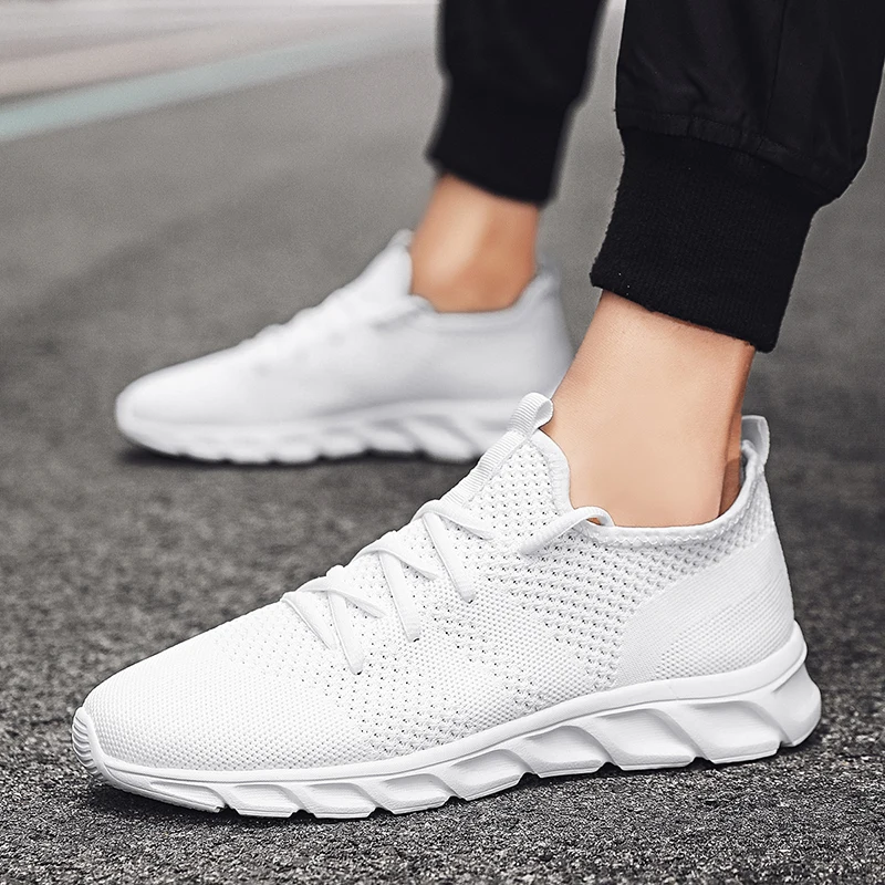 

Men Running Shoes 2022 Comfortable Sport Shoes Women Trend Super Lightweight Walking Shoes Men Sneakers Breathable Zapatillas