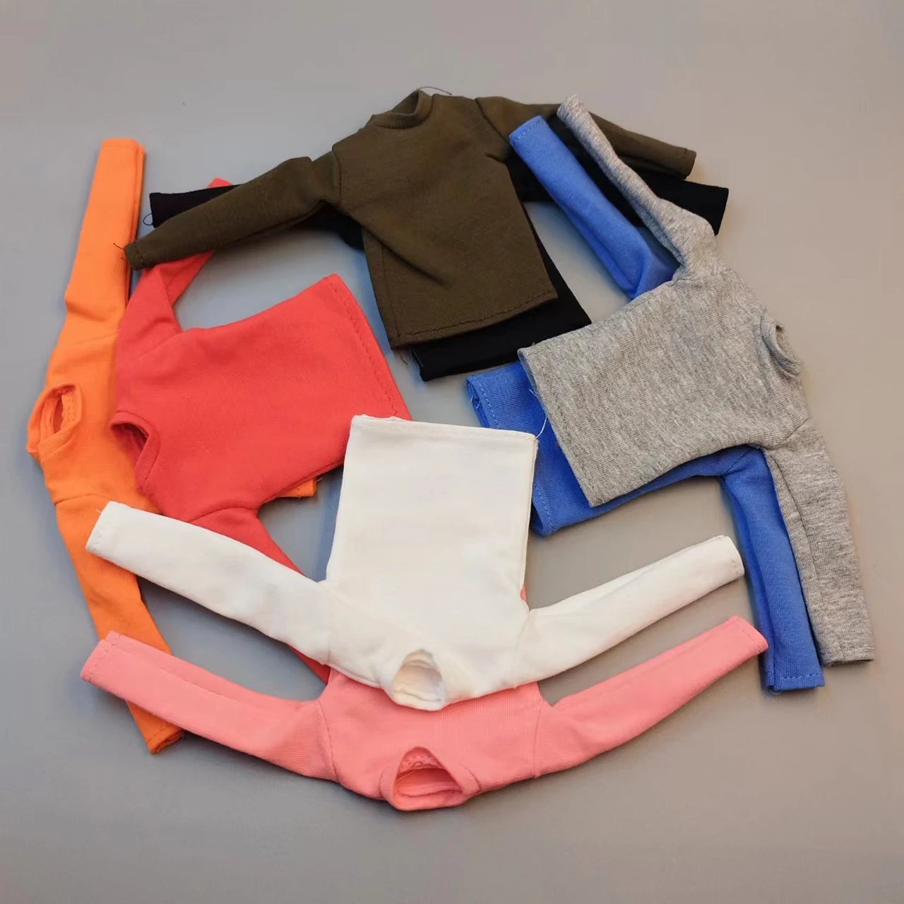 Black T-Shirt Accessory for 12 Action Figures (1/6 Scale)
