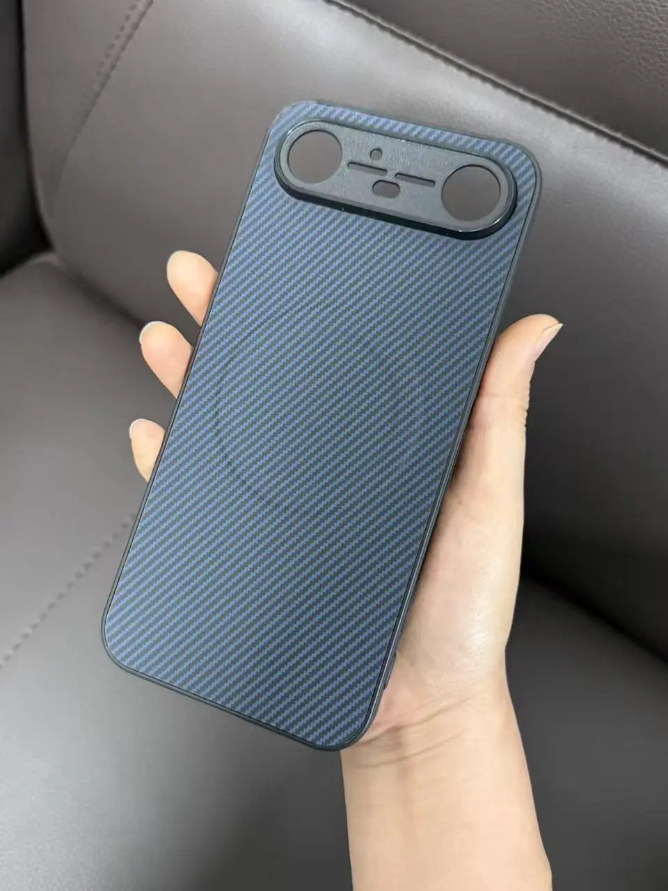 Premium Magnetic Carbon Fiber Textured Anti-Drop Phone Case - Skin-Feel PC Cover
