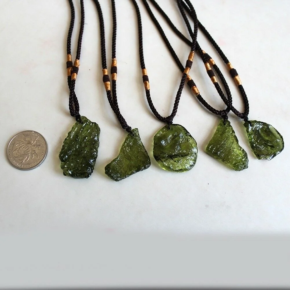 Natural Unique Crystal Quartz Necklace Green Stone Moldavite Pendant Meteorite Outer Space Aerolite Impact Glass Healing Energy