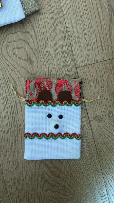 50 Stück 10 x 14 cm Weihnachtsbeutel aus Sackleinen mit Kordelzug, Geschenktüte, Party, Hochzeit, Süßigkeiten, Muschel, Schokolade, Geschenktüte – Detail 7