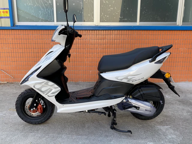 125cc Motocicletas para adultos Scooters gasolina Gas Fuel Systems