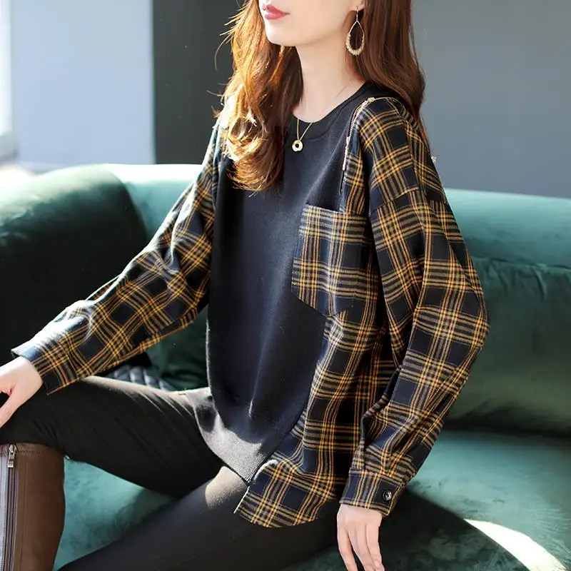 Fashion O-Neck Loose Spliced Zipper Pockets Plaid Blouse Women Clothing 2022 Autumn New Casual Pullovers All-match Korean Shirt