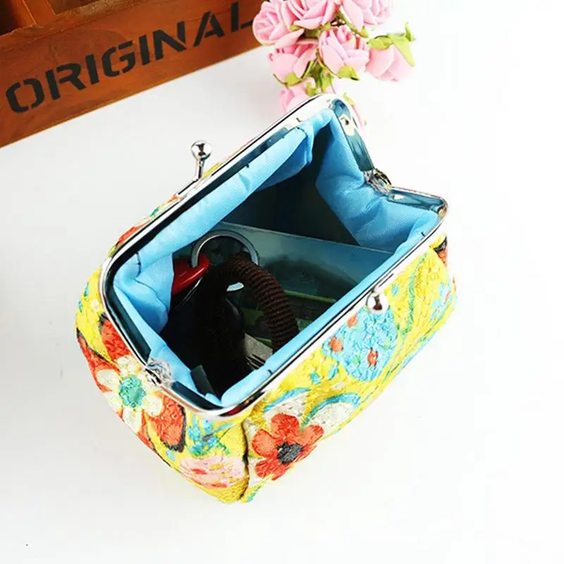 Women's Clutch Handbags Vintage Lady Clutch Wallet Women Floral Embroidery Evening Bags For Wedding Party Prom Travel Festival 2
