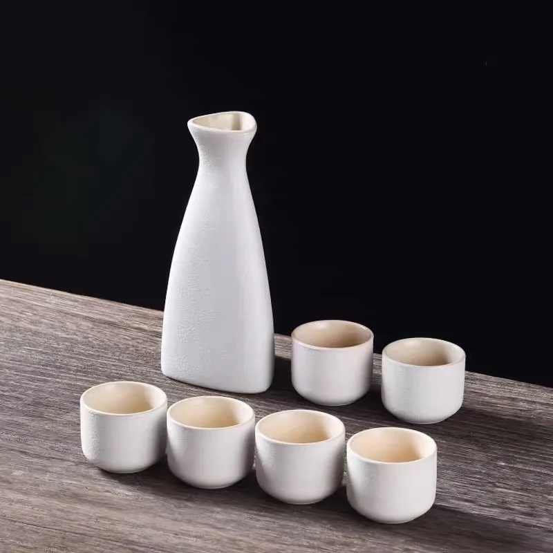 Boutique Wine Set 300ml 45ml 1 Pot 6 Cup Hats Sake Wine Set Ceramic Jug Vodka Spirits Gift Home Bar Ceramic Drinkware Decanter