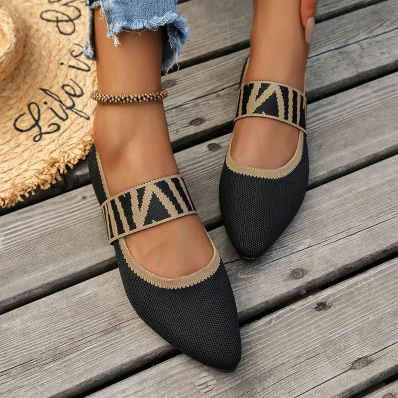Elastic Strap Knitted Color-Block Women's Ballet Flats with Striped Accents