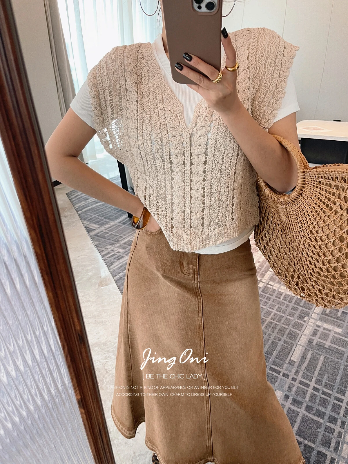 Bohe Hollow Out Vest Woman Clothing Y2k 2024 Fashion Spring Summer Korean Elegant Vintage Top Sleeveless Outerwear Waistcoat New