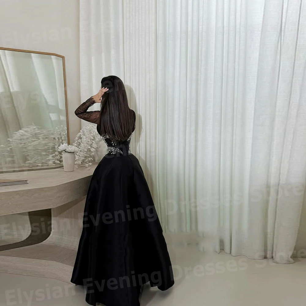 فساتين سهرة جميلة للسيدات باللون الأسود لعام 2025...