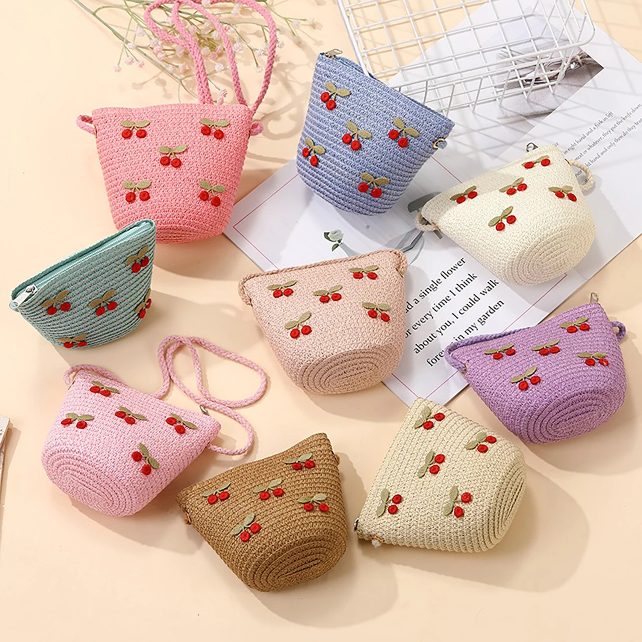 รูปสินค้า กระเป๋าถือเด็กหญิงลายเชอร์รี่สีแดง น่ารัก