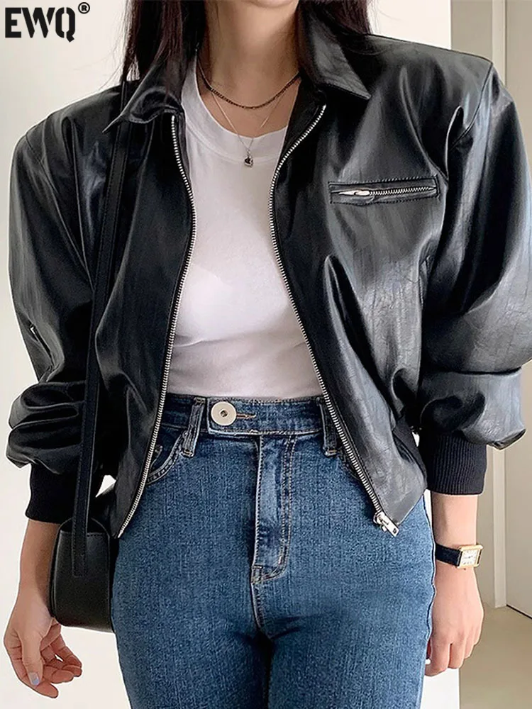 

[EWQ] Lapel Lantern Sleeve Pleated Zipper Streetwear Short PU Leather Jacket For Women 2023 Autumn New Simple Female Suede Coat