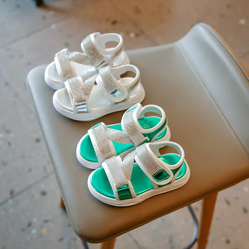 2022 Bling Rhinestone Kids Sandals Girls Walking Shoes Outdoor Little Girl Sweet And Cute Beach