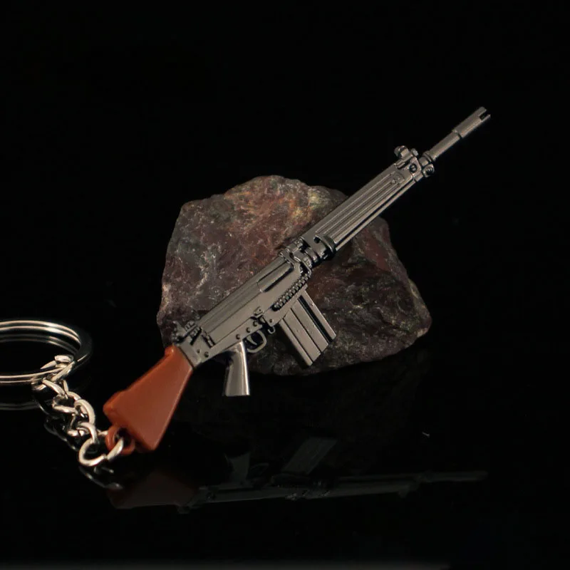 9cm Gun Keychains Model Mini FN FAL Metal Keyrings Game