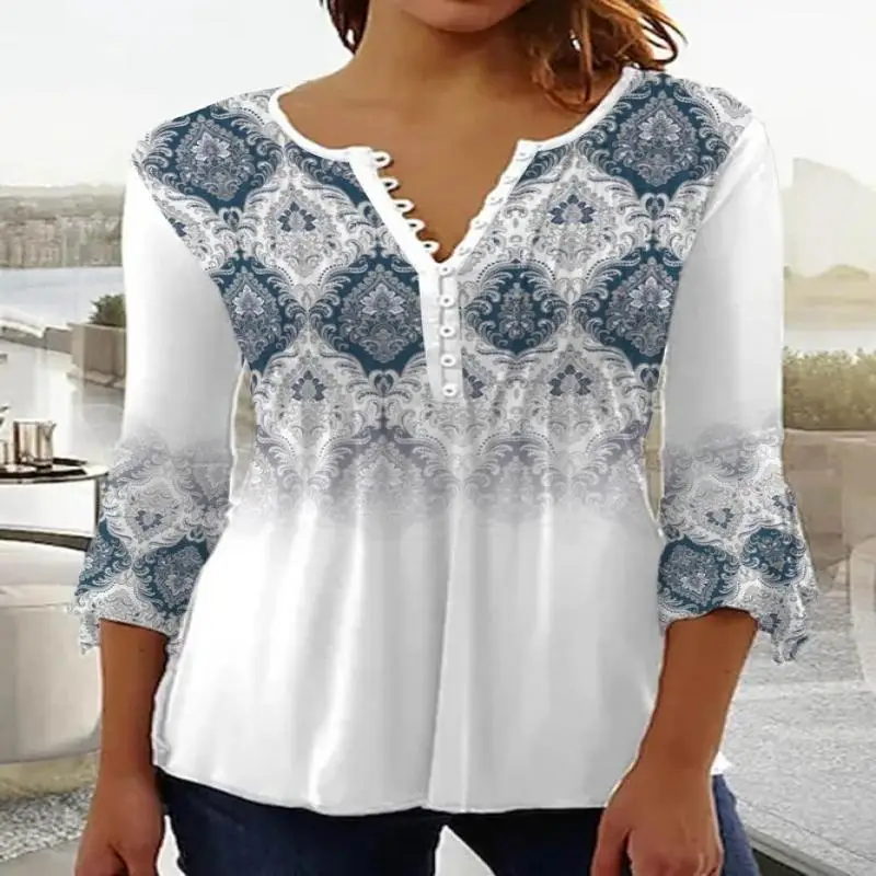 

Plus Size Women 3/4 Sleeve V-neck Geometric Printed Tops
