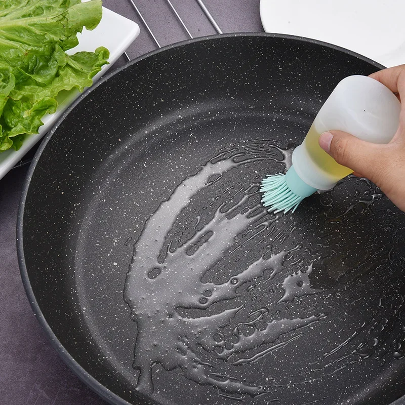 Barbecue Oil Brush Oil Dispenser High Temperature Resistant Silicone Seasoning Bottle Kitchen Baking Gadgets