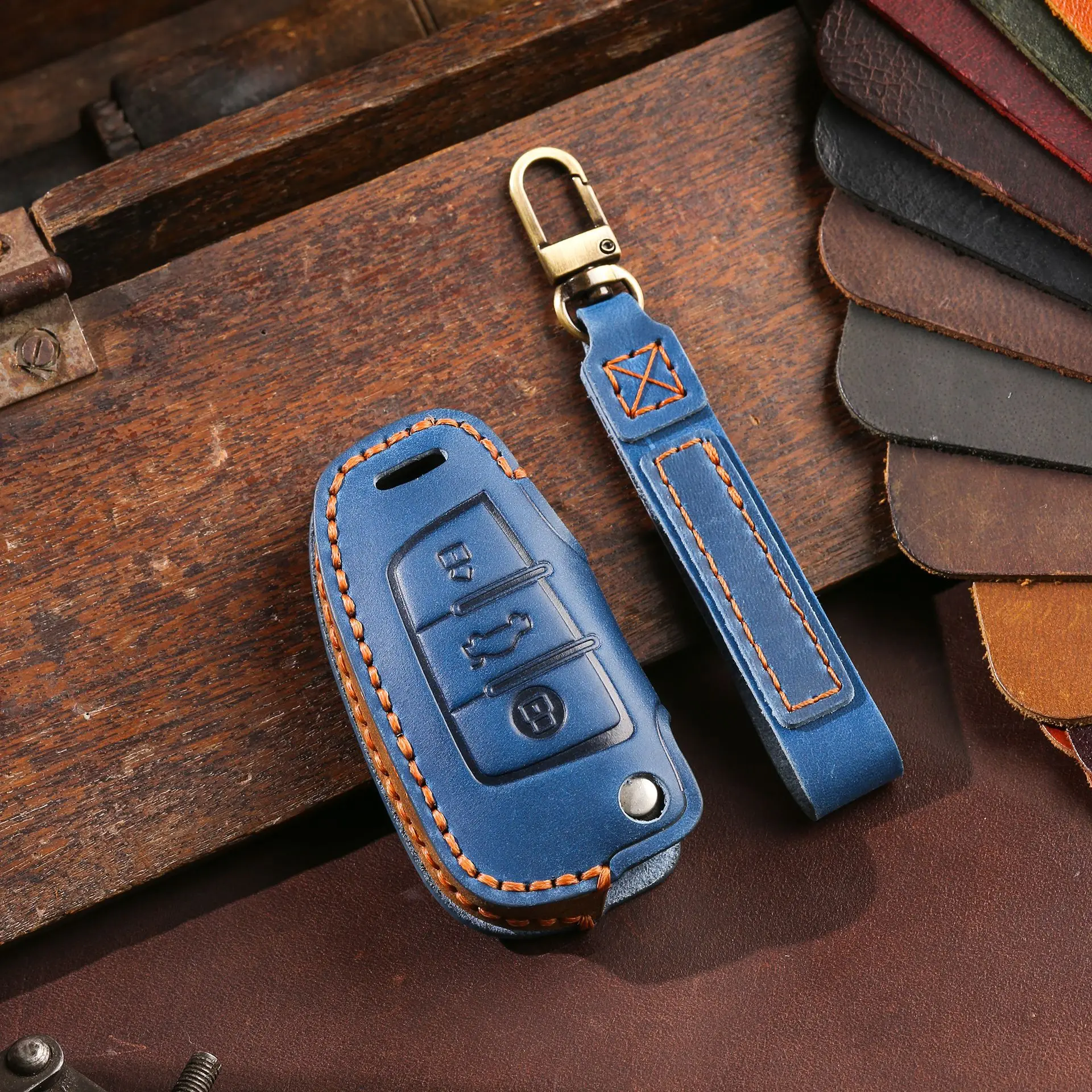 

3 Button Car Smart Key Case Cover Fob Keyring Shell for Audi A1 A3 A6 A6L Q2 Q3 Q7 TTS R8 S6 RS3 Genuine Leather Keychain Holder