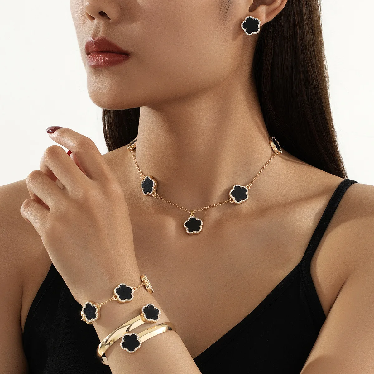 5PCS Set Flower Charm Korean Chain Necklace Earring Bracelet Set Gold Color Black Flower Crystal Stone Surround Jewelry Set - Image 3
