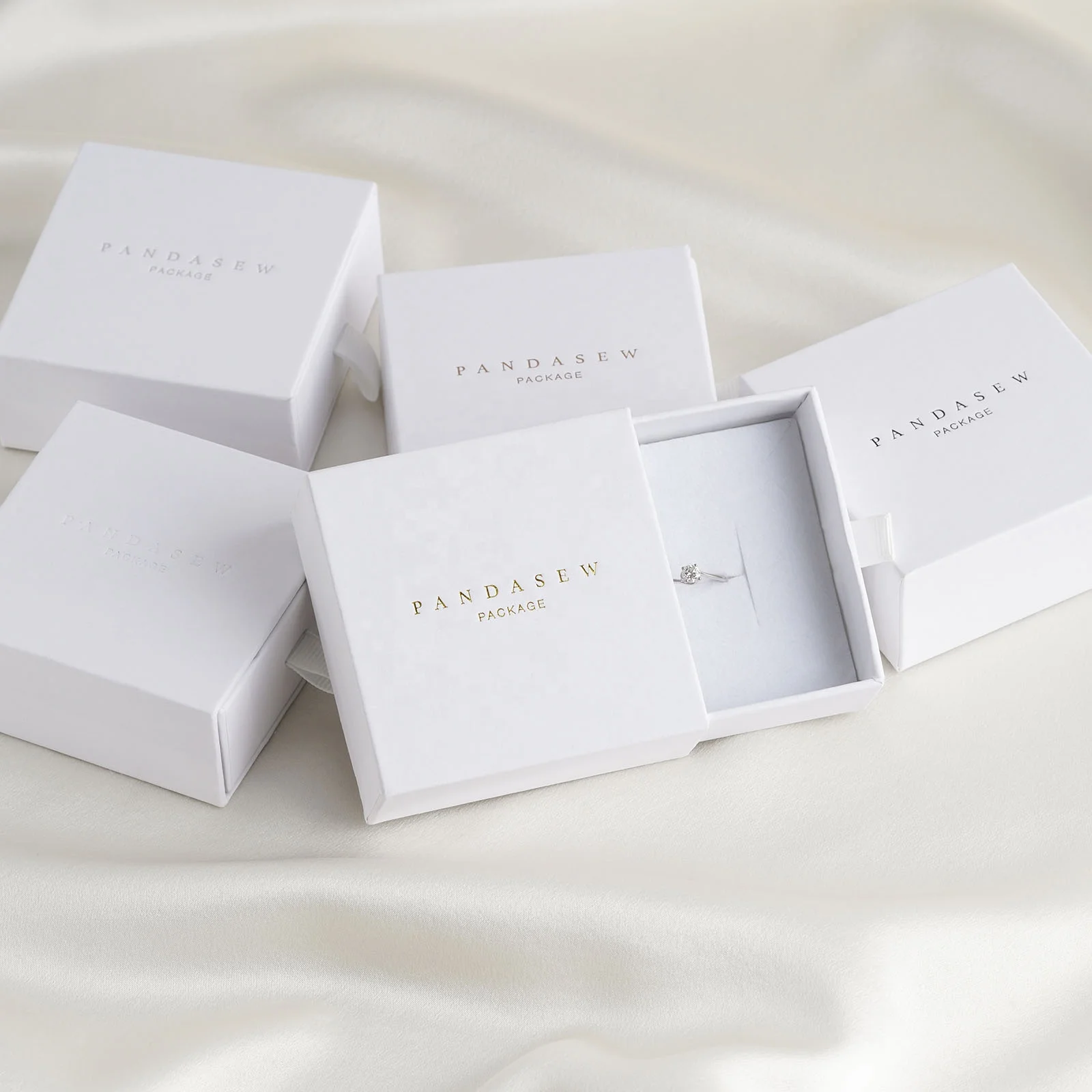 

Бумажная шкатулка для драгоценностей с логотипом, ожерелье, ящик для колец, выдвижная, коробка для упаковки ювелирных изделий, 20 шт.