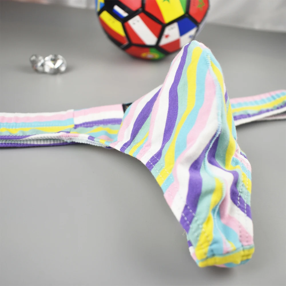 homme en micro string Accueil