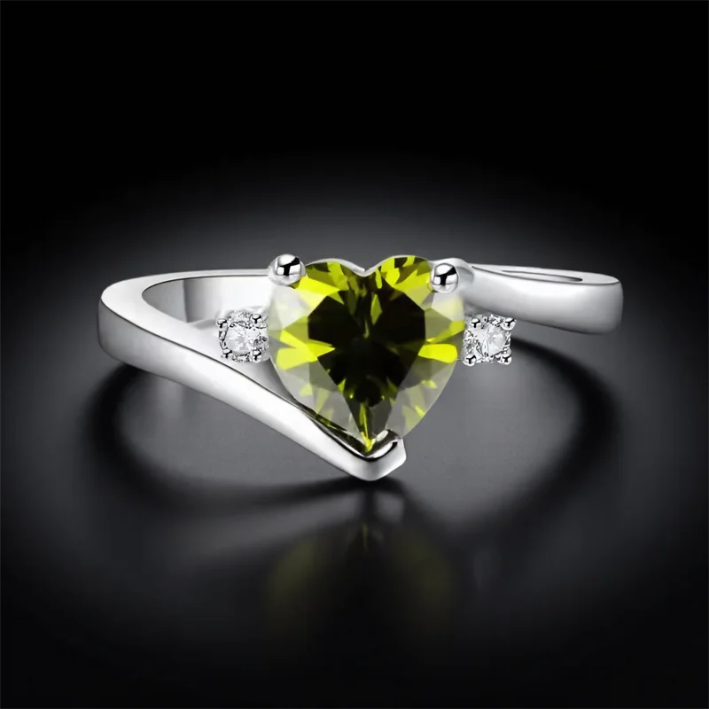 Olive Green Zircon Heart Stone Engagement Rings For Women Vintage Silver Color Wedding Bands August Birthstone Jewelry Girl Gift