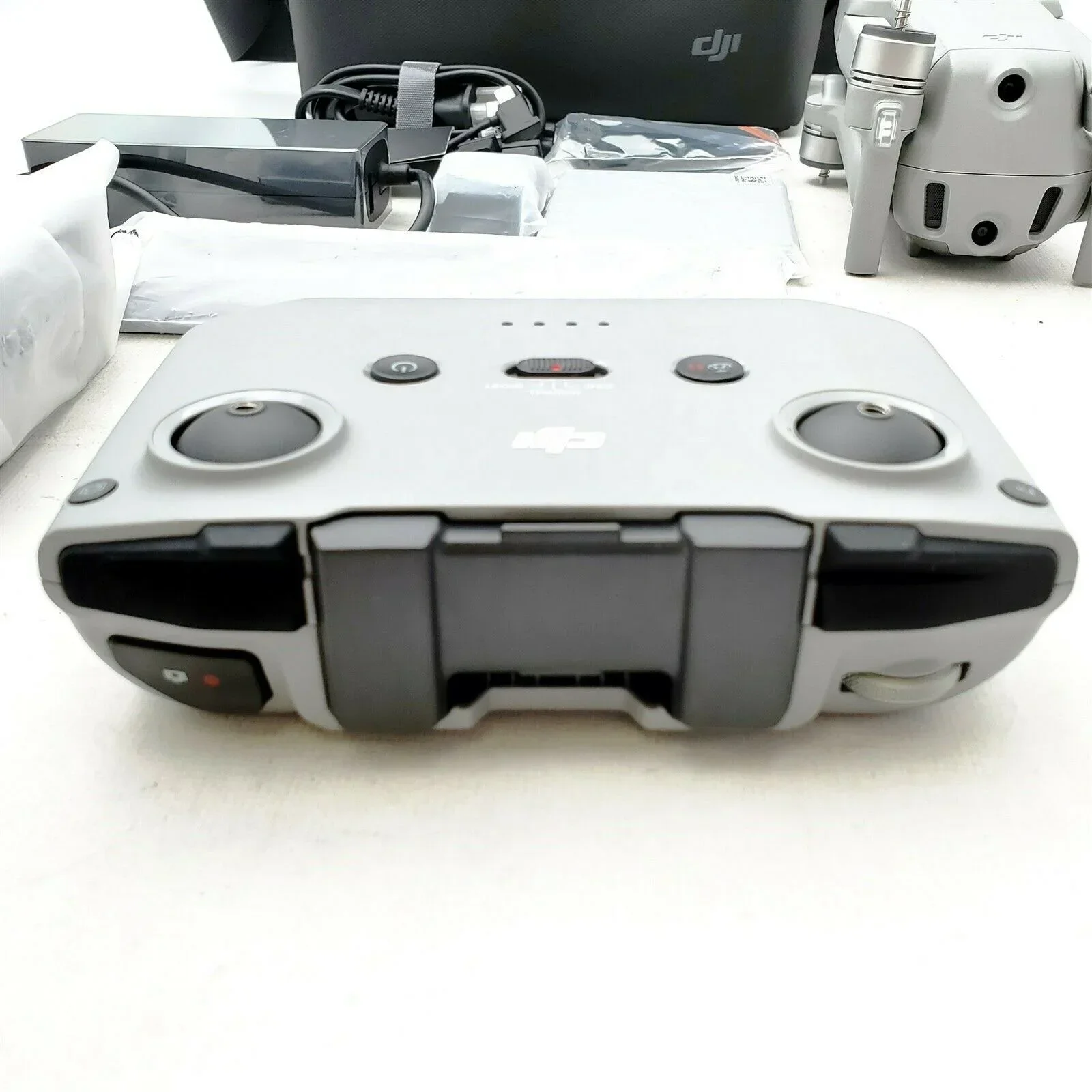 Sconto Sulle Vendite Estive Sulle Nuove Attività All'Aperto Originali Dji Air 2S Fly More Combo - Drone Con Fotocamera Gimbal A 3 Assi, Video 5.4K