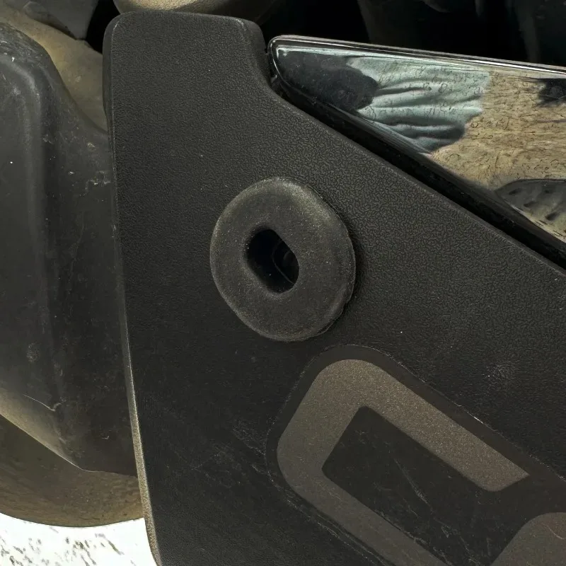 Motorcycle Body Side Cover Rubber Grommet Fairing Washer Bolts Motorcycle Accessories Replacement Motorcycle Side Cover Dampers