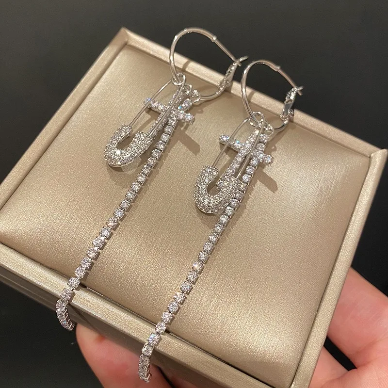 

Luxury Pin Cross Diamond Earrings INS Same Type Glittering Zircon Female 925 Silver Pin Earrings Women's Jewelry