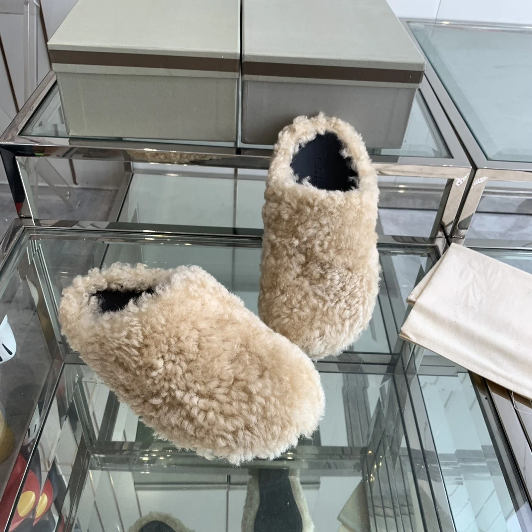 

B Women's Flat Shoes Italy Real Wool New Anti Slippers Autumn Mix And Match Solid Color Fur Outdoor Walking Shoes For Men