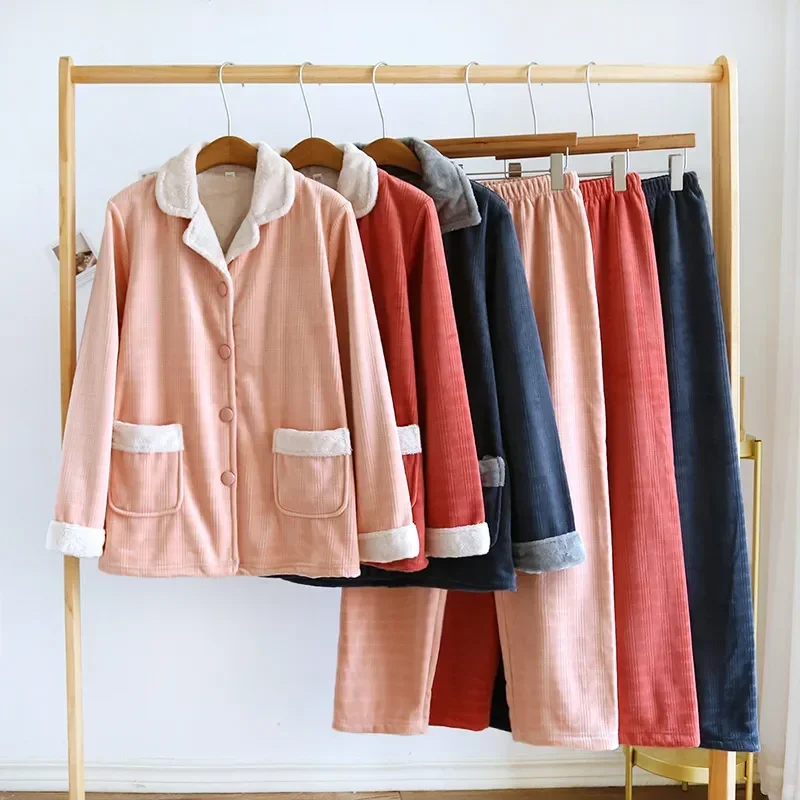 

Home Homewear Winter Warm New Thick Women Suit For Men 2 Set Velvet 2023 Loungewear Plaid Sleepwear Piece Clothes Couple Pajamas