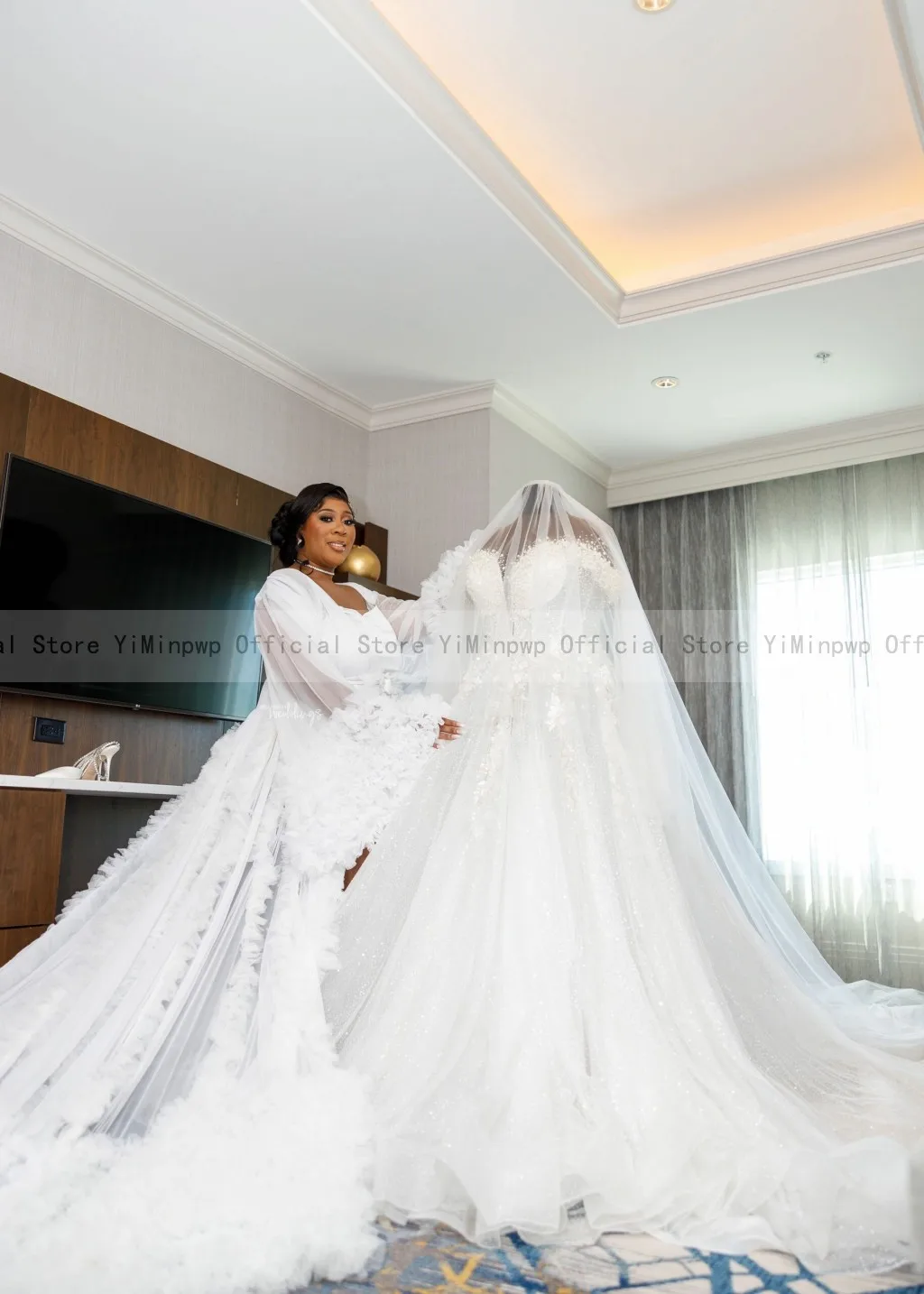 XPF La Spalla Mezza Manica Abito da Sposa Perline di Lusso Abito da Sposa con Paillettes Cappella Treno Abiti da Sposa Lussuosi , Ricamo A Mano,Floorlength-M